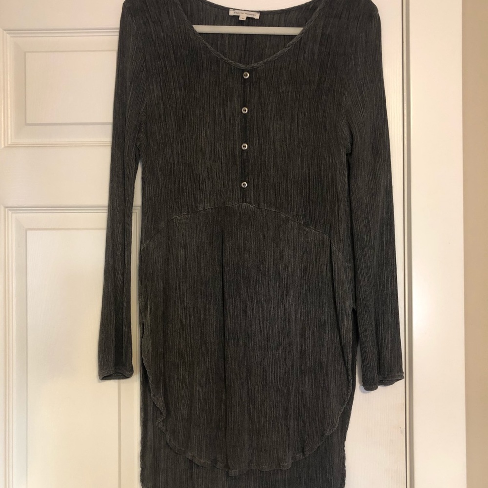 Women’s long sleeve blouse
